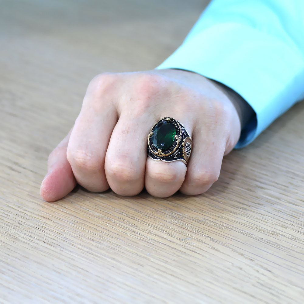 925 Ayar Gümüş Erkek Yüzük - Yeşil Zirkon Taşlı - Yanları Güneş Detaylı - 2