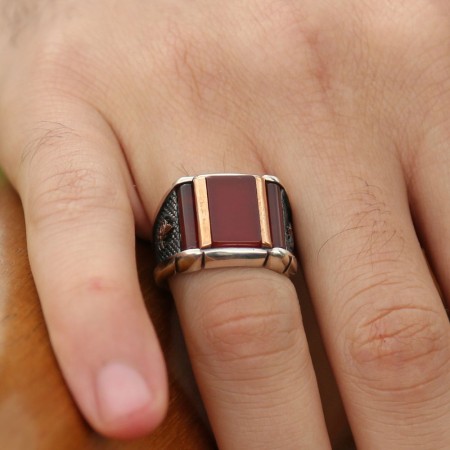 925 Ayar Gümüş İki Yanı Tuğra Motifli Akik Taşlı Yüzük - Tesbihane