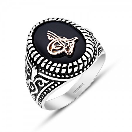 925 Ayar Gümüş Oniks Taşı Üzerine Tuğra Model Yüzük - Tesbihane