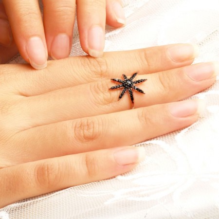 925 Ayar Gümüş Siyah Zirkon Taşlı Kutup Yıldızı Yüzük - Tesbihane