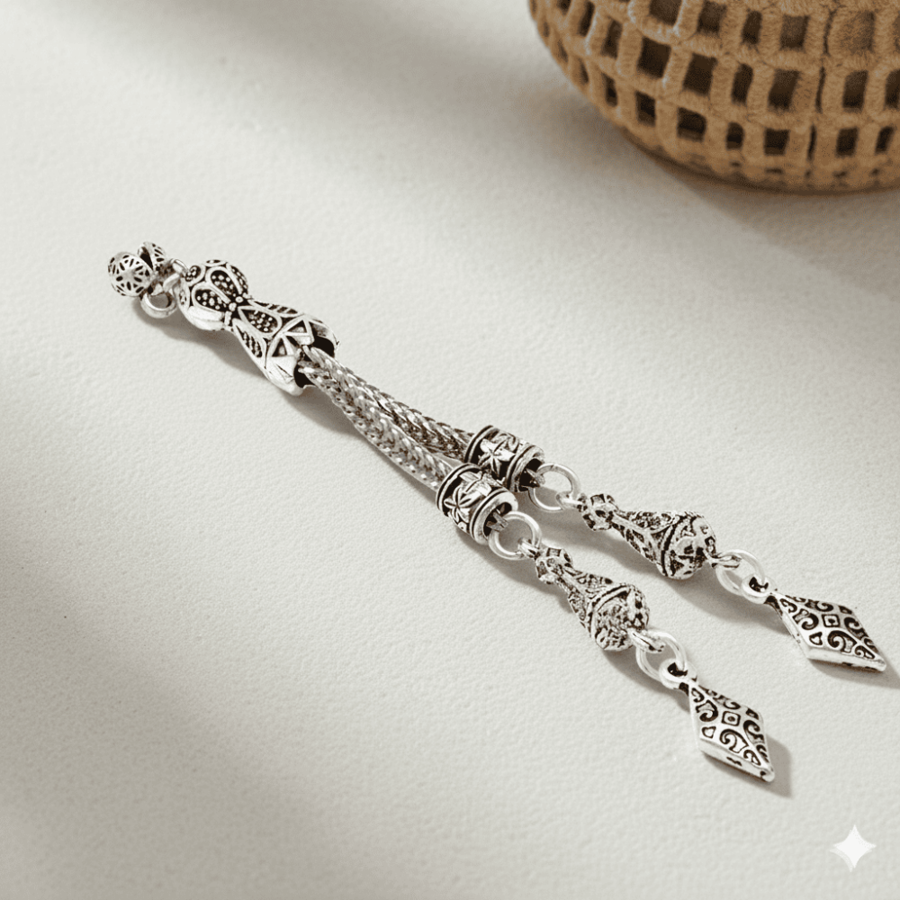 Anadolu Motifi Temalı Foxtail Zincirli Çift Kamçılı Kararmaz Metal Püskül - 1