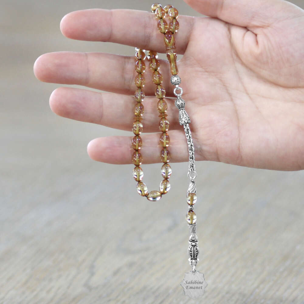 Ateş Kehribar Tesbih - Metal Püsküllü - Şeffaf Renk - Nazar Ayeti Uçlu İsme Özel Yazılı - Arpa Kesim - 2