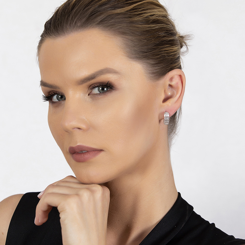 Baget Taşlı Zarif Tasarım 925 Ayar Gümüş Kadın Küpe - 4