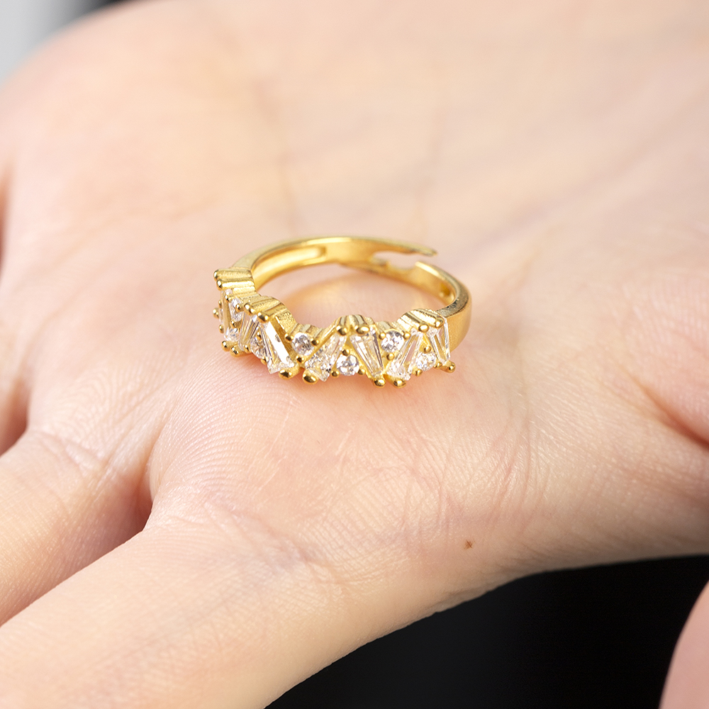 Beyaz Zirkon Taşlı Asimetrik Tasarım Altın Renk Ayarlanabilir Ölçü 925 Ayar Gümüş Kadın Yüzük - 5