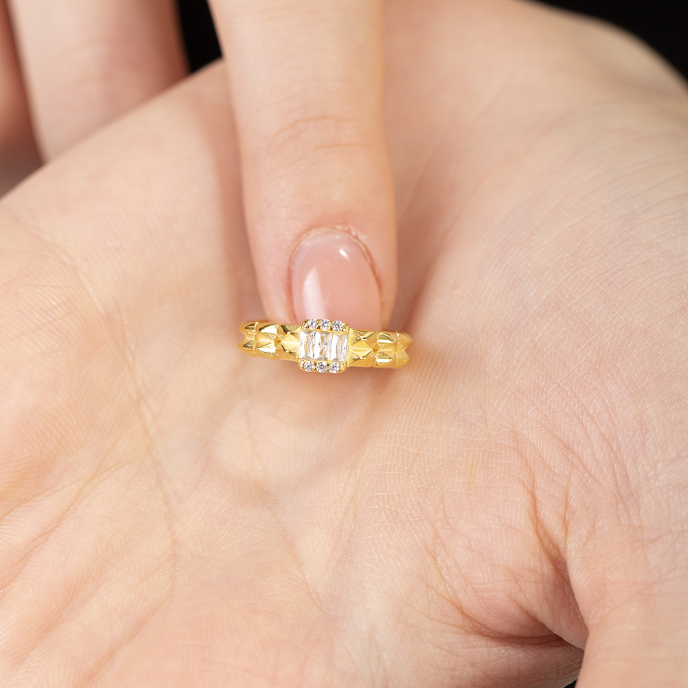 Beyaz Zirkon Taşlı Çark Tasarım Altın Renk Ayarlanabilir Ölçü 925 Ayar Gümüş Kadın Yüzük - 5