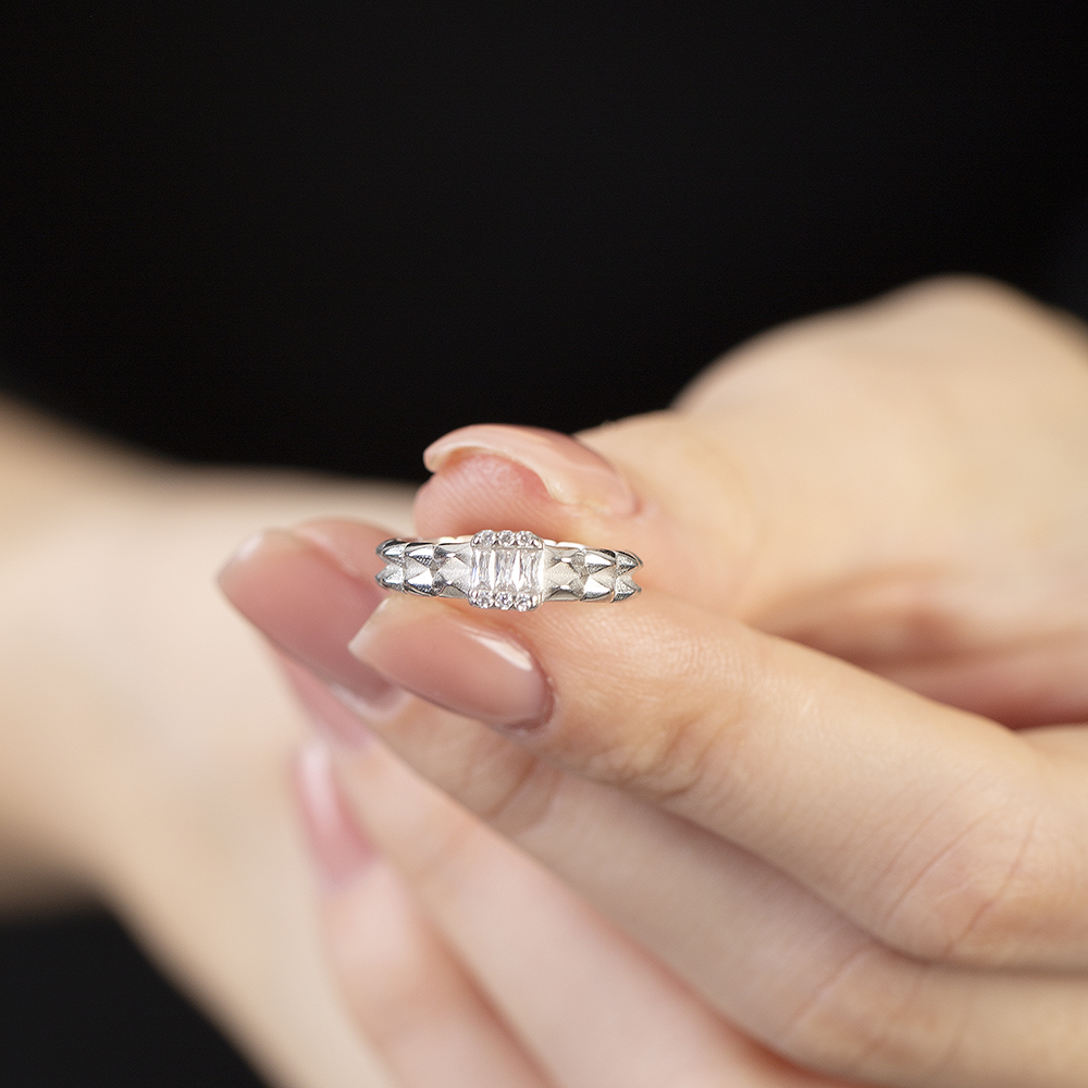 Beyaz Zirkon Taşlı Çark Tasarım Gümüş Renk Ayarlanabilir Ölçü 925 Ayar Gümüş Kadın Yüzük - 4