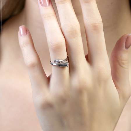 Beyaz Zirkon Taşlı Detaylı Gümüş Renk Ayarlanabilir Ölçü 925 Ayar Gümüş Kadın Yüzük - Tesbihane