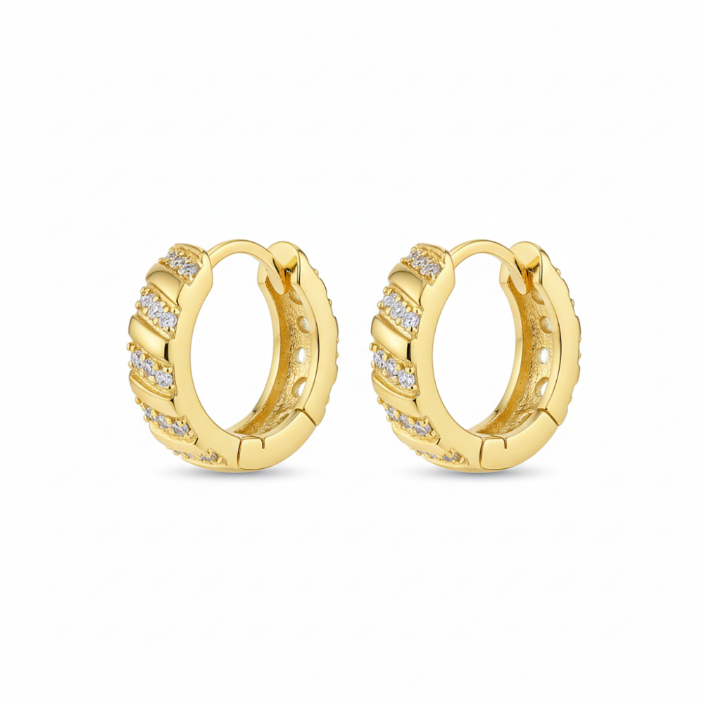 Beyaz Zirkon Taşlı Helezon Tasarım Altın Renk 925 Ayar Gümüş Kadın Küpe - 4