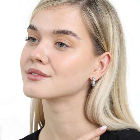 Beyaz Zirkon Taşlı Helezon Tasarım Gümüş Renk 925 Ayar Gümüş Kadın Küpe - Tesbihane