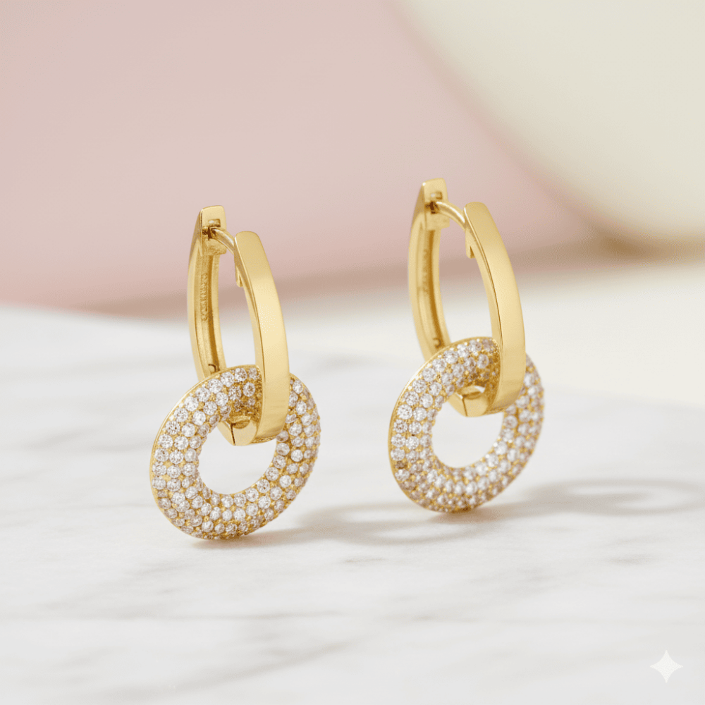 Beyaz Zirkon Taşlı Halka Tasarım Altın Renk 925 Ayar Gümüş Kadın Küpe - 4