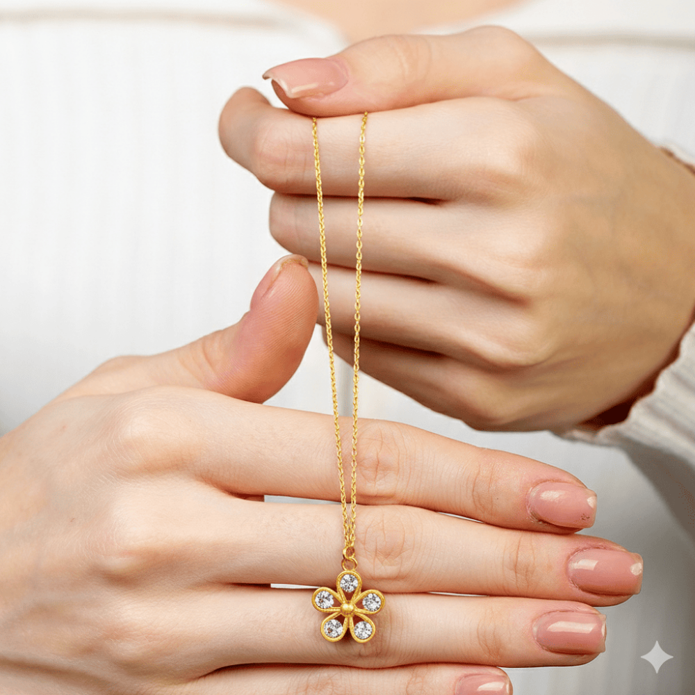 Beyaz Zirkon Taşlı Kar Tanesi Tasarım Altın Renk 925 Ayar Gümüş Kadın Kolye - 5