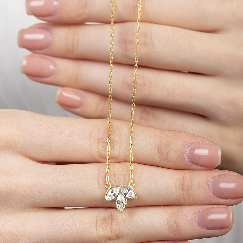 Beyaz Zirkon Taşlı Kardelen Tasarım Altın Renk 925 Ayar Gümüş Kadın Kolye - 5