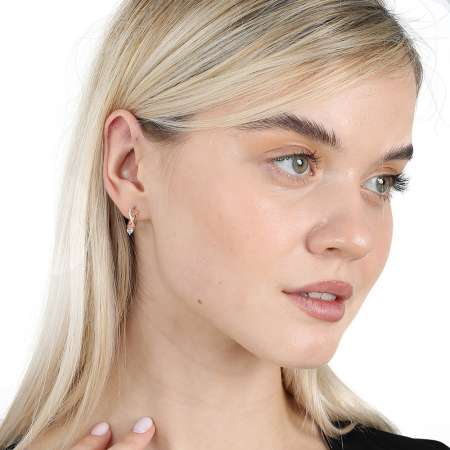 Beyaz Zirkon Taşlı Sonsuzluk Detaylı Rose Renk 925 Ayar Gümüş Tek Taş Kadın Küpe - Tesbihane