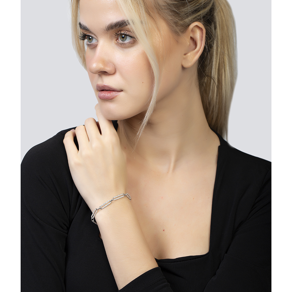 Beyaz Zirkon Taşlı Trend Tasarım Gümüş Renk 925 Ayar Gümüş Kadın Bileklik - 3