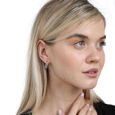 Beyaz Zirkon Taşlı Üç Sıralı Gümüş Renk 925 Ayar Gümüş Kadın Küpe - Tesbihane