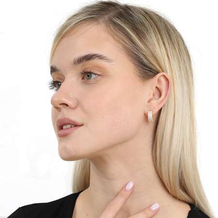 Beyaz Zirkon Taşlı Yarım Tur Tasarım Altın Renk 925 Ayar Gümüş Kadın Küpe - Tesbihane