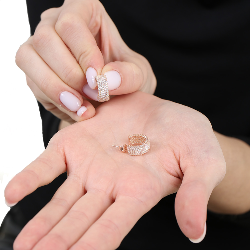 Beyaz Zirkon Taşlı Yarım Tur Tasarım Rose Renk 925 Ayar Gümüş Kadın Küpe - 3