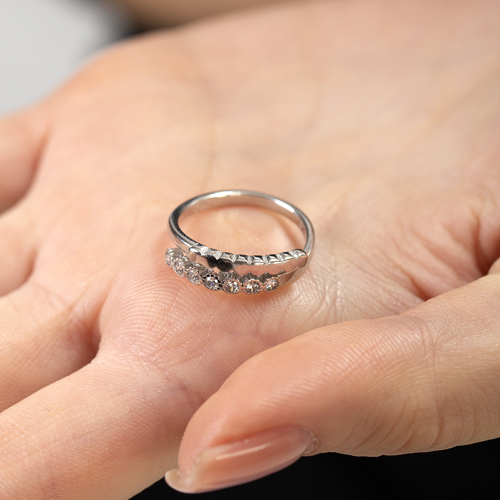 Beyaz Zirkon Taşlı Zarif Tasarım Gümüş Renk Ayarlanabilir Ölçü 925 Ayar Gümüş Kadın Yüzük - 5