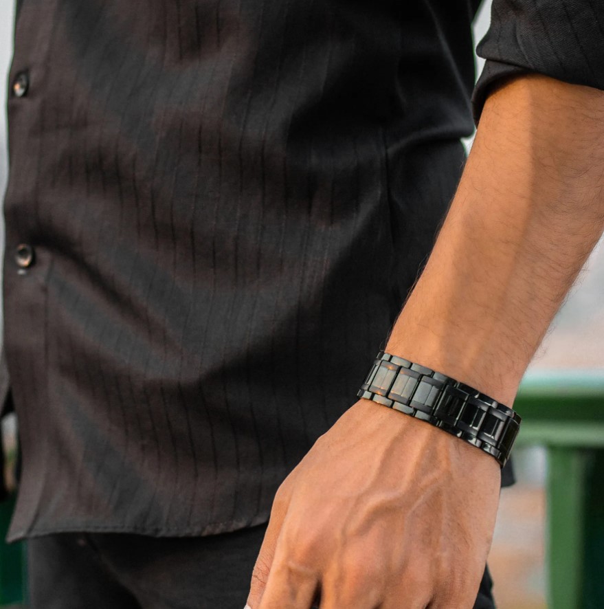 Siyah Renk Kişiye Özel İsim Veya Harf Yazılı Titanyum Manyetik Terapi Sağlık Bilekliği - 2