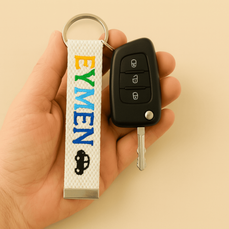 Çelik Tokalı - Kişiye Özel Anahtarlık - Ekru Renk - Dayanıklı Kumaş Üzerine İsim - Sembol Nakışlı - Tesbihane