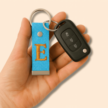 Çelik Tokalı - Kişiye Özel Anahtarlık - Turkuaz Renk - Dayanıklı Kumaş Üzerine Harf - Sembol Nakışlı - Tesbihane
