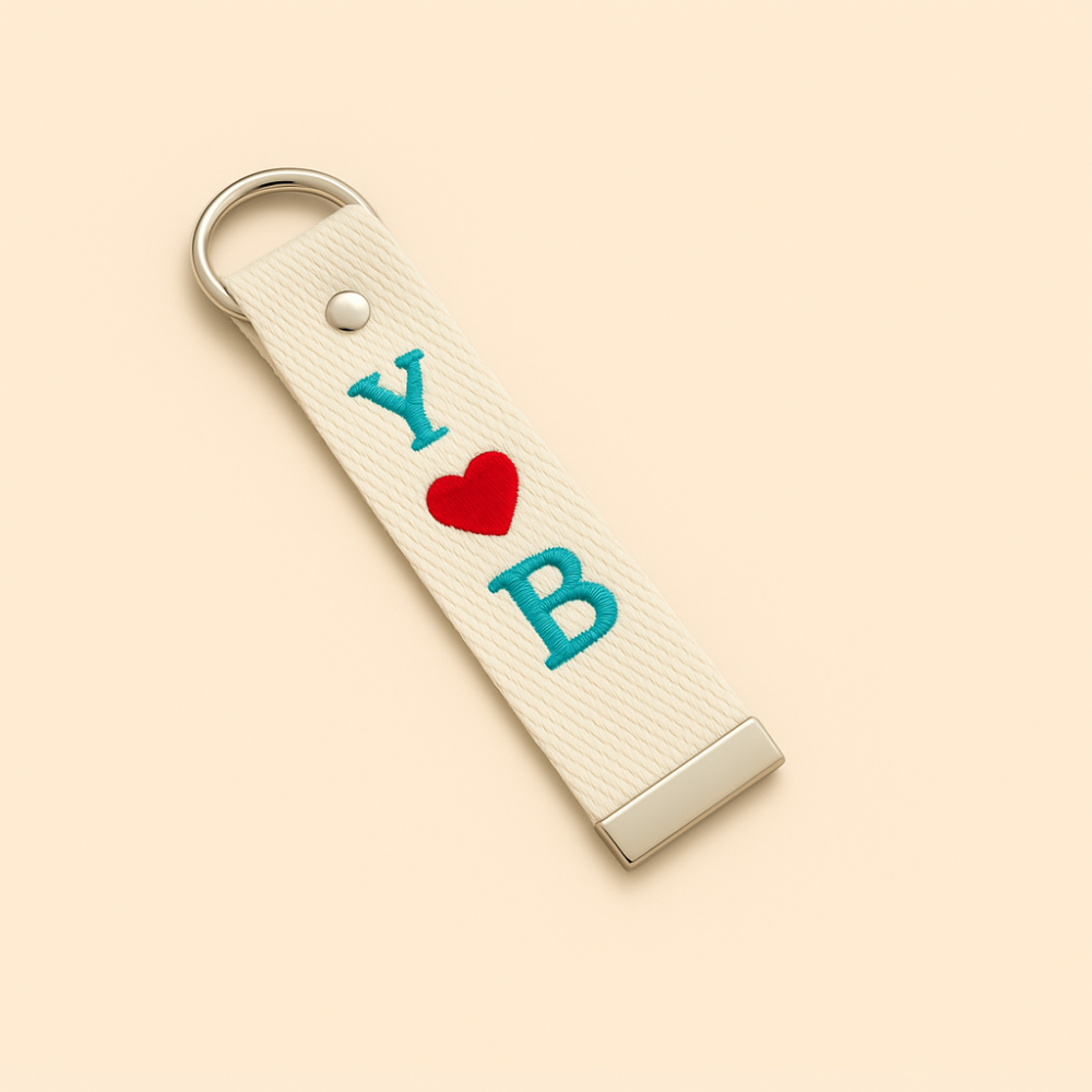 Çelik Tokalı - Öğrenciye Özel Askı Etiketi - Ekru - Dayanıklı Kumaş Üzerine 2 Harf - Sembol Nakışlı - 2