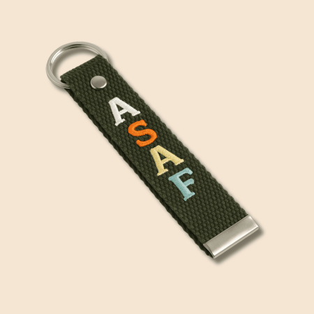 Çelik Tokalı - Öğrenciye Özel Askı Etiketi - Haki - Dayanıklı Kumaş Üzerine İsim - Sembol Nakışlı - Tesbihane