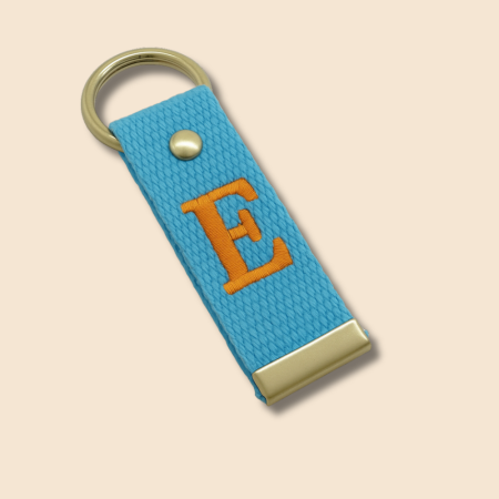 Çelik Tokalı - Öğrenciye Özel Askı Etiketi - Turkuaz - Dayanıklı Kumaş Üzerine Harf - Sembol Nakışlı - Tesbihane