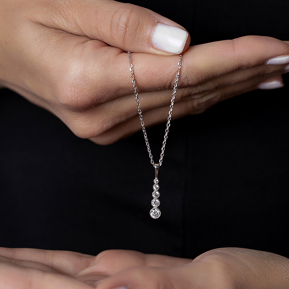 Damla Tasarım Zirkon Taşlı Silver Renk 925 Ayar Gümüş Bayan Kolye - 4