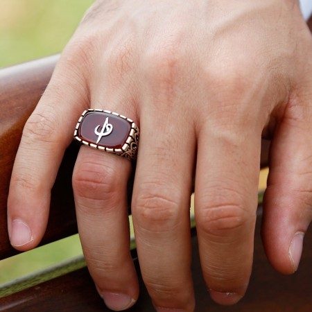 Dekoratif Model Kırmızı Akik Taşı Üzerine Elif Vavlı Gümüş Yüzük - Tesbihane