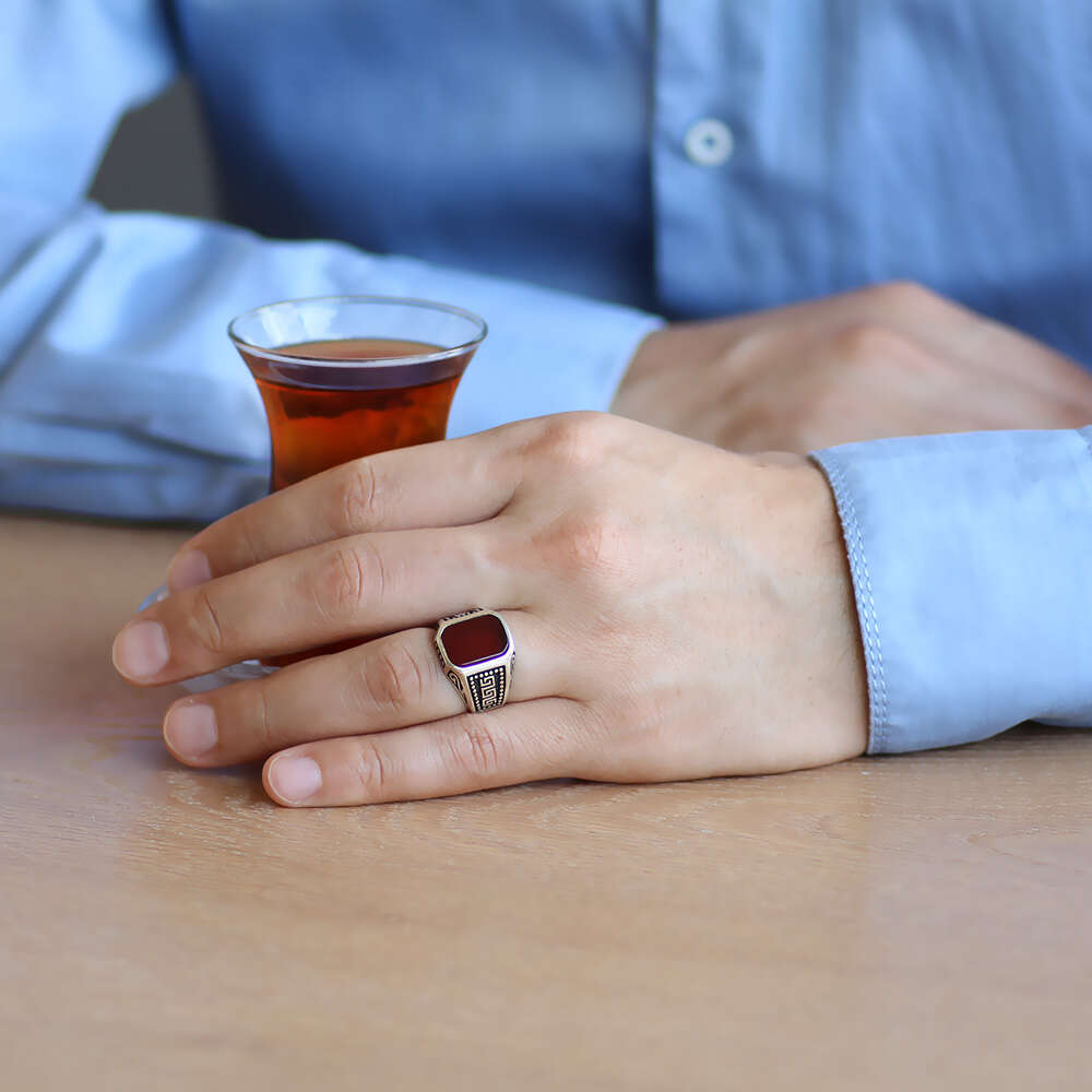 Dörtgen Tasarım Kırmızı Akik Taşlı 925 Ayar Gümüş Erkek Yüzük - 2