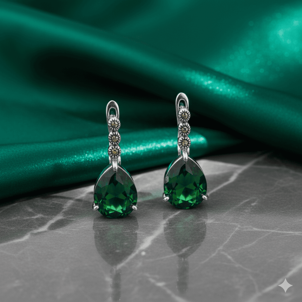 Faset Yeşil Zirkon Taşlı Damla Tasarım 925 Ayar Gümüş Kadın Küpe - 3