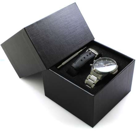 Ferro Gümüş Siyah Değiştirilebilir Kordonlu Erkek Kol Saati TH-FM110047A-A - Tesbihane