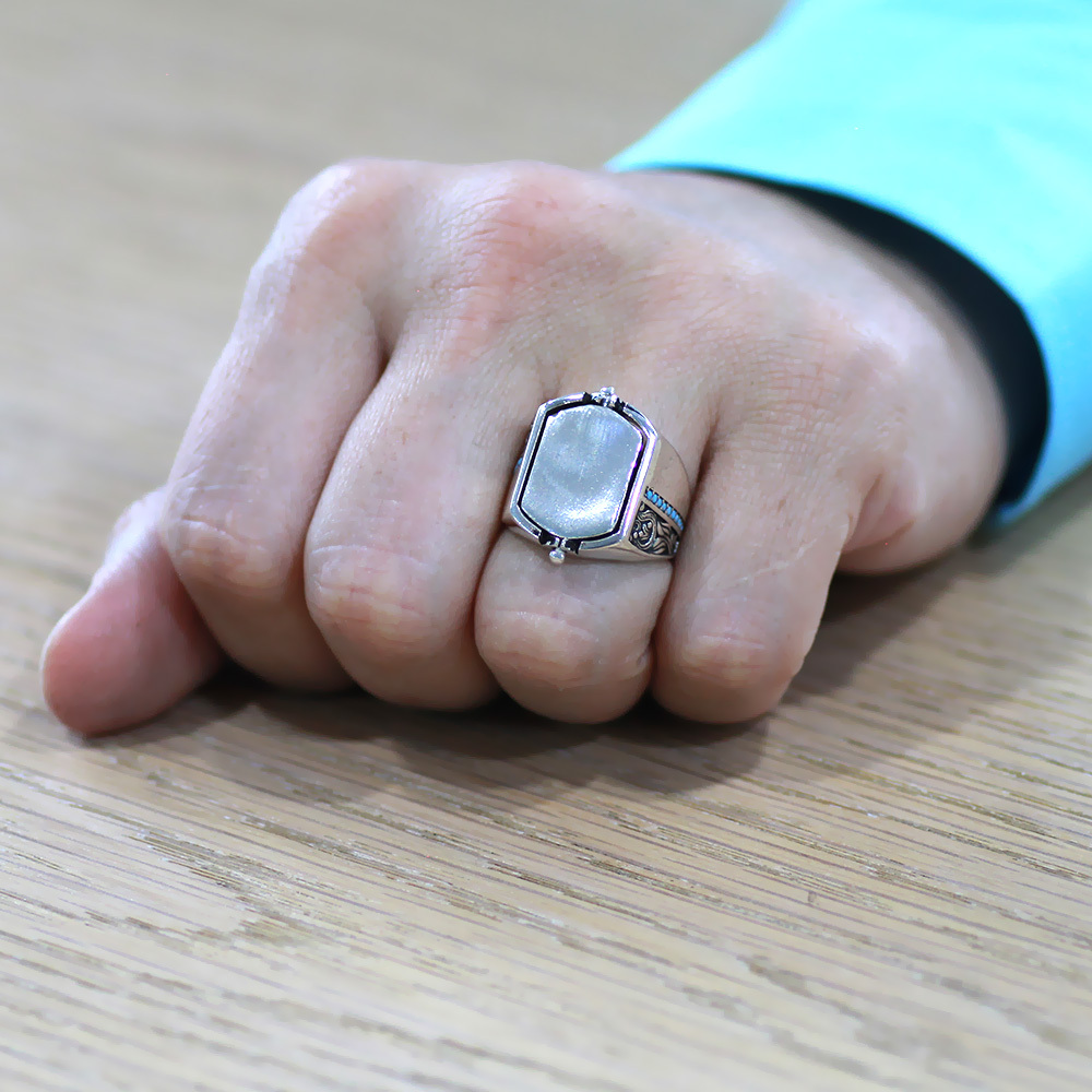 Firuze Taşlı Mikro Taş Mıhlamalı Çift Taraflı İsme Özel Harf Yazılı 925 Ayar Gümüş Erkek Yüzük - 7