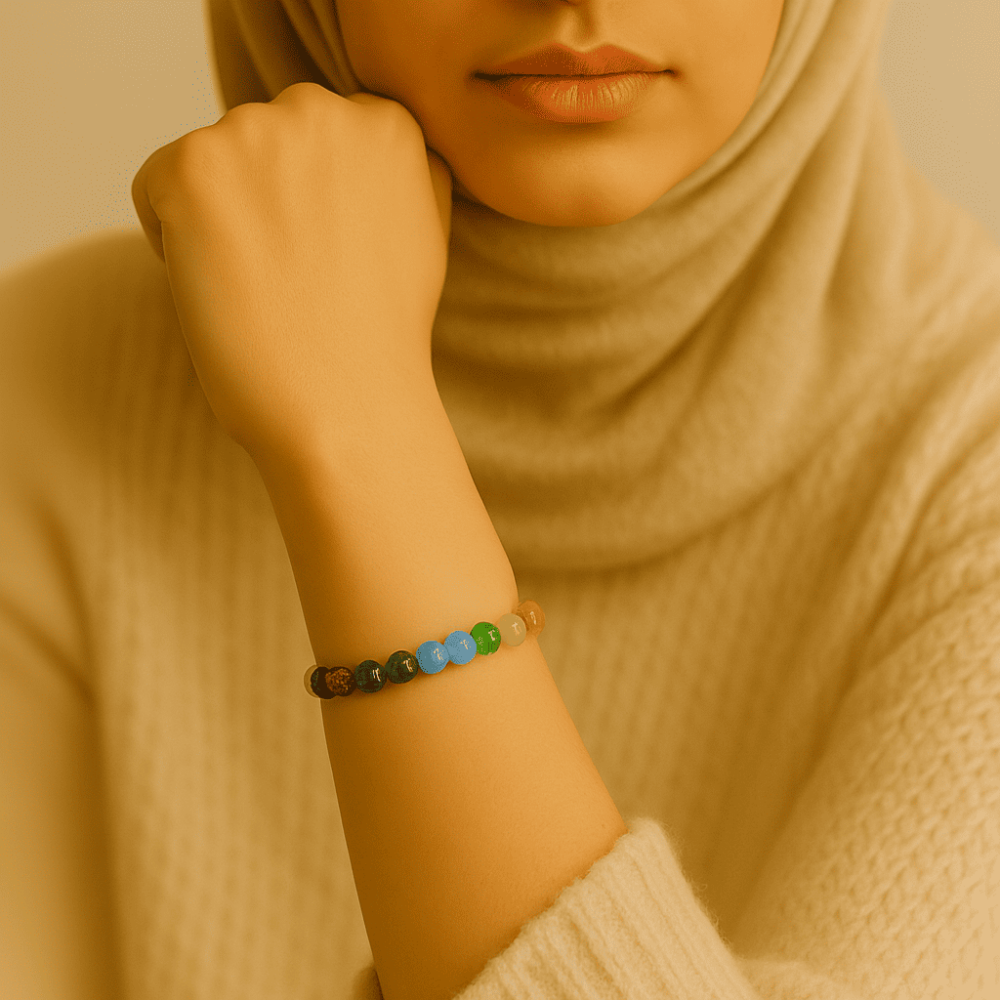 Gold Renk Kararmaz Metal Zincirli Küre Kesim Çoklu Doğaltaş Kombinli Kadın Şifa Bilekliği - 3