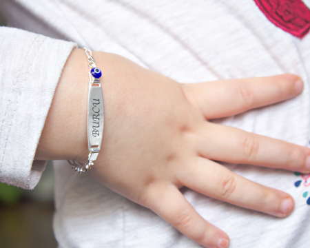 Gümüş Nazar Boncuklu İsim Yazılı Çocuk Bilekliği - Tesbihane