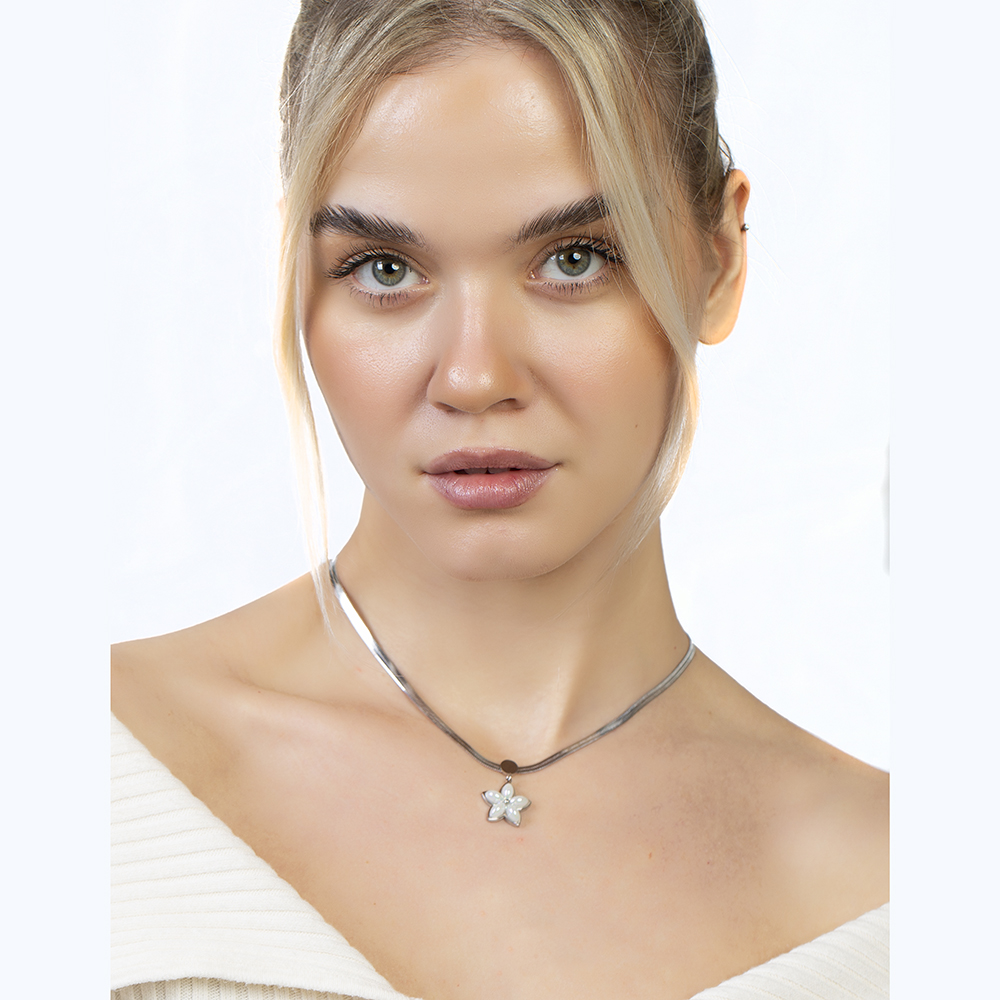 Gümüş Renk Kararmaz Metal Snake Zincirli Kır Çiçeği Detaylı İnci Doğaltaş Kombinli Kadın Kolye - 3