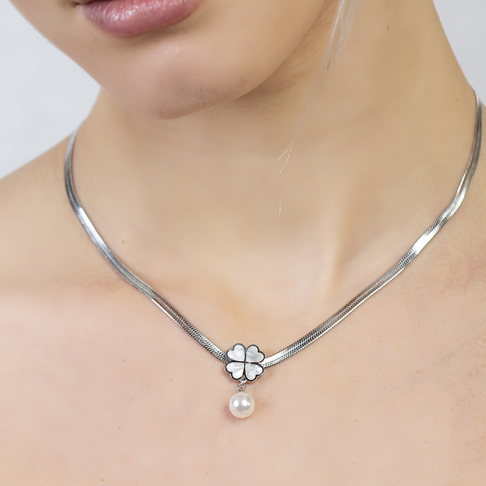 Gümüş Renk Kararmaz Metal Snake Zincirli Sedef Taşlı Yonca Yaprağı Detaylı İnci Doğaltaş Kadın Kolye - 4