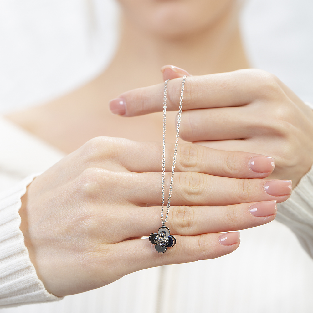 Gümüş Renk Kararmaz Metal Zincirli Kır Çiçeği Tasarım Kadın Kolye - 5