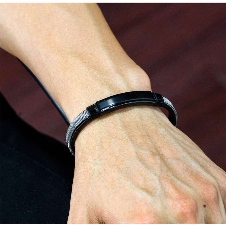 İtalyan Tasarım Deri Üzeri Çelik Hasır ve Kilit Mekanizmalı İsme Özel Harf Yazılı Erkek Bileklik - 2