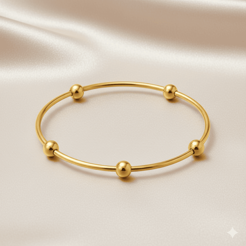 Kadın Çelik Bileklik - Beş Top Süslemeli Tasarım - Altın Renk - 3