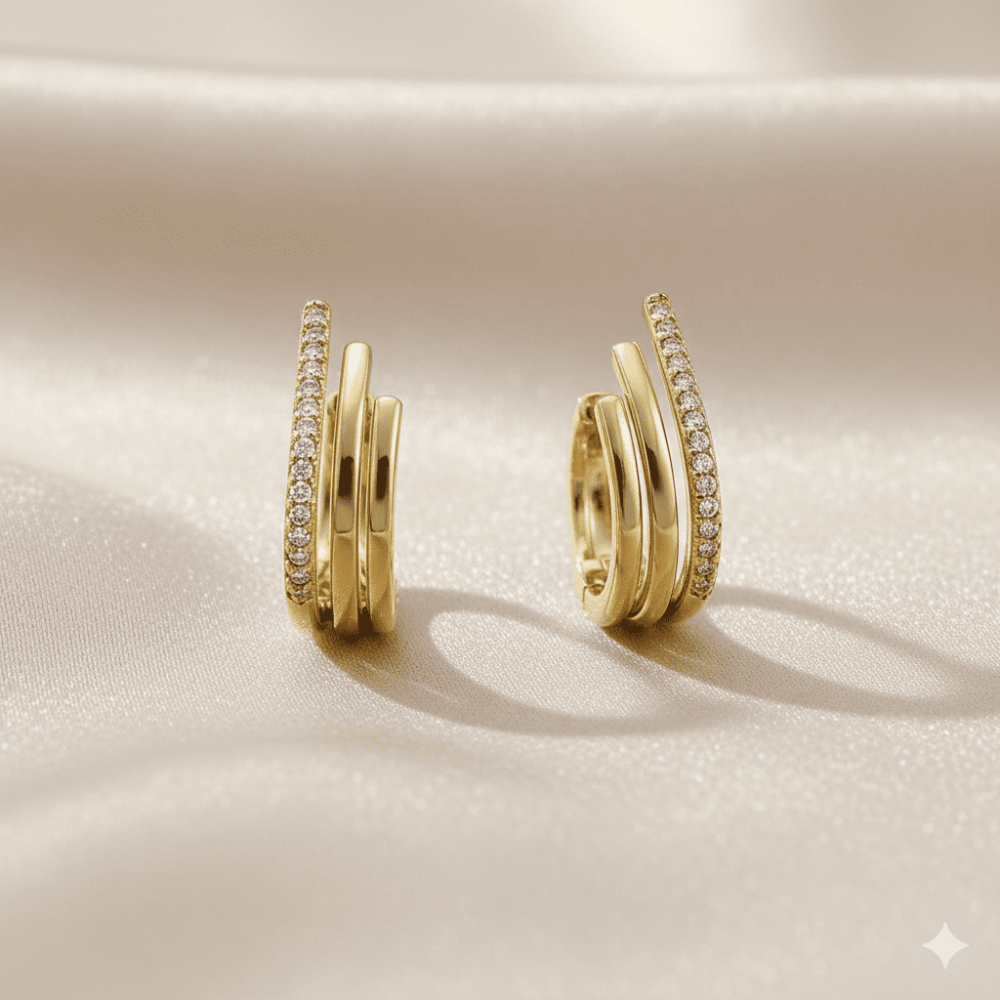 Kadın Xuping Çelik Küpe - 3 Sıra Asimetrik Tasarım - Beyaz Zirkon Taşlı - Altın Renk - 3