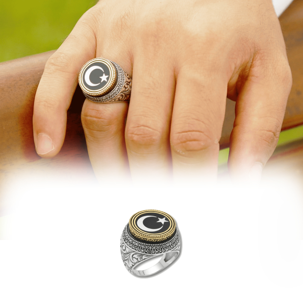 Kalem İşçilikli Ayyıldız Temalı Mikro Siyah Zirkon Taş Süslemeli 925 Ayar Gümüş Erkek Yüzük - 1