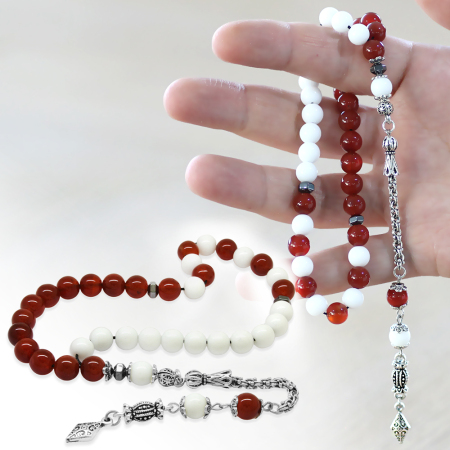 Kararmaz Metal Arnavut Püsküllü Küre Kesim Kırmızı Beyaz Jade Akik Doğaltaş Taraftar Tesbih M2 - Tesbihane