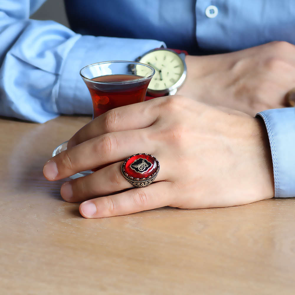 Kırmızı Kehribar İçine Tuğra İşlemeli 