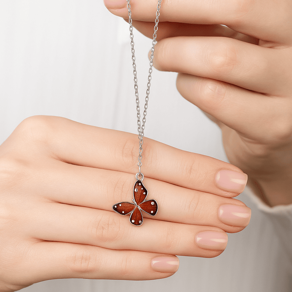 Kırmızı ve Beyaz Mineli Kelebek Tasarım Gümüş Renk 925 Ayar Gümüş Kadın Kolye - 5