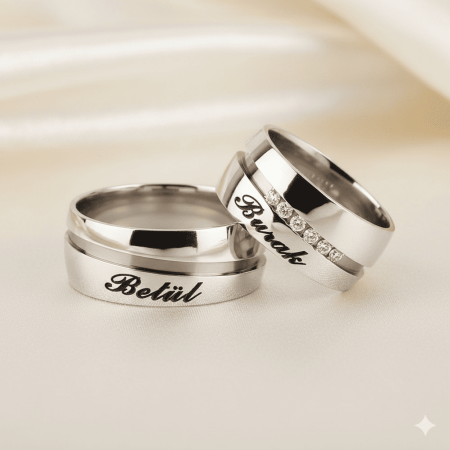 İsme Özel Yazılı Su Yolu Tasarım Gri Renk 925 Ayar Gümüş Çift Alyans - Tesbihane