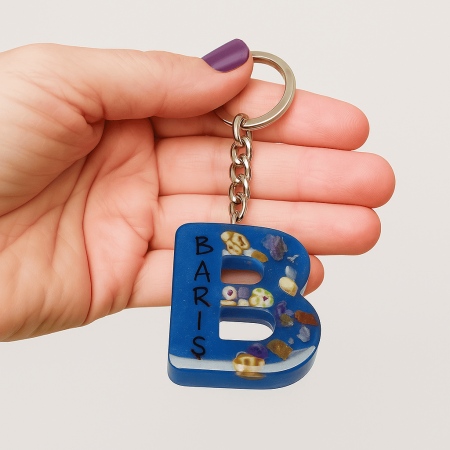 B Harfi - Kişiye Özel - Epoksi Reçine Anahtarlık - El Yapımı - Çelik Tokalı - Tesbihane