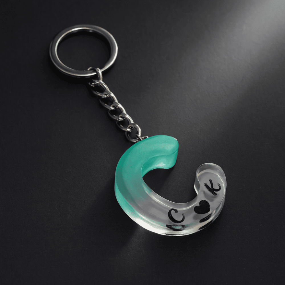 C Harfi - Kişiye Özel - Epoksi Reçine Anahtarlık - El Yapımı - Çelik Tokalı - 2