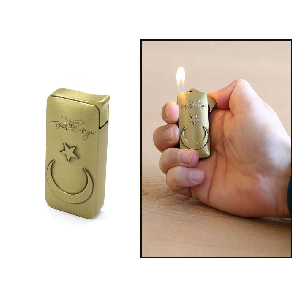 Kişiye Özel İsim Yazılı Ay Yıldız Temalı Bronz Renk Manyotorlu Metal Çakmak - 1